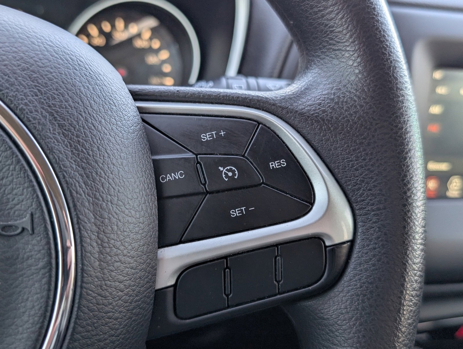 Used 2020 Jeep Compass Sport w/ Safety & Security Group image 21