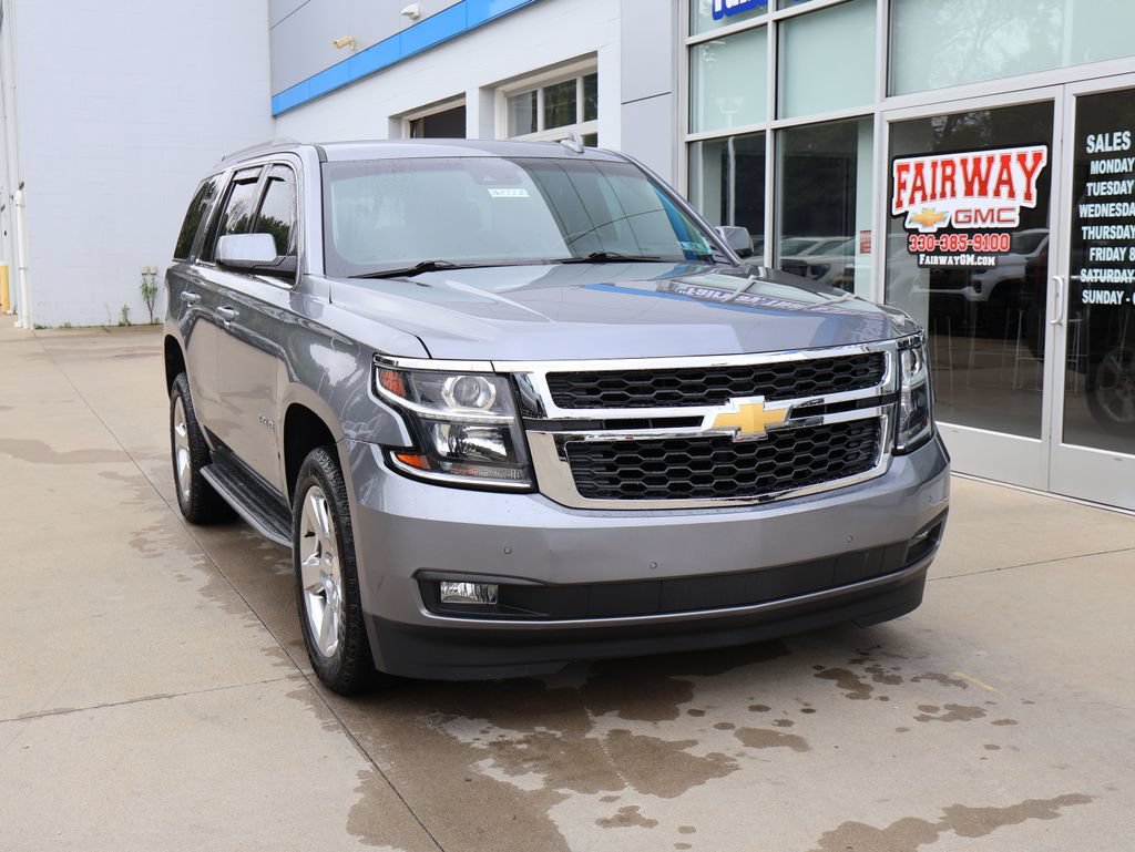 Used 2019 Chevrolet Tahoe LT w/ Luxury Package AWD/4WD image 2
