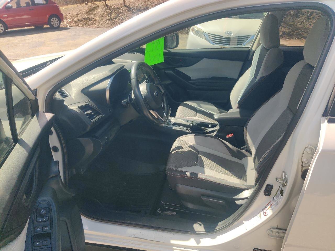 Used 2018 Subaru Crosstrek 2.0i Premium image 11