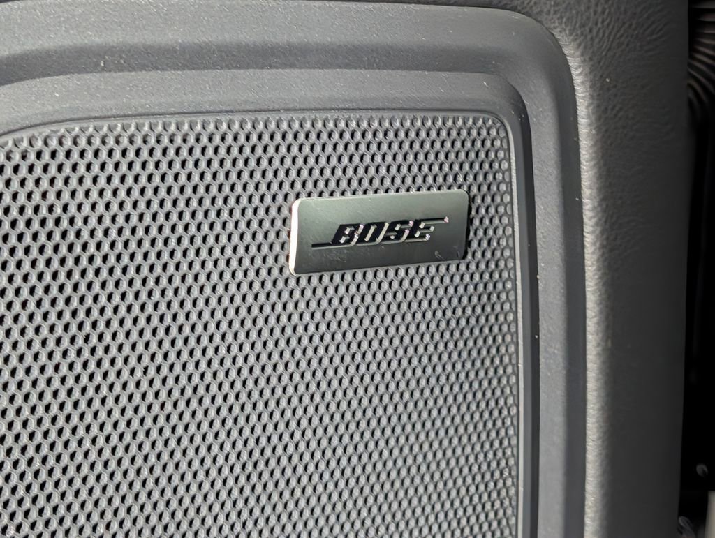 New 2026 Porsche Macan image 28