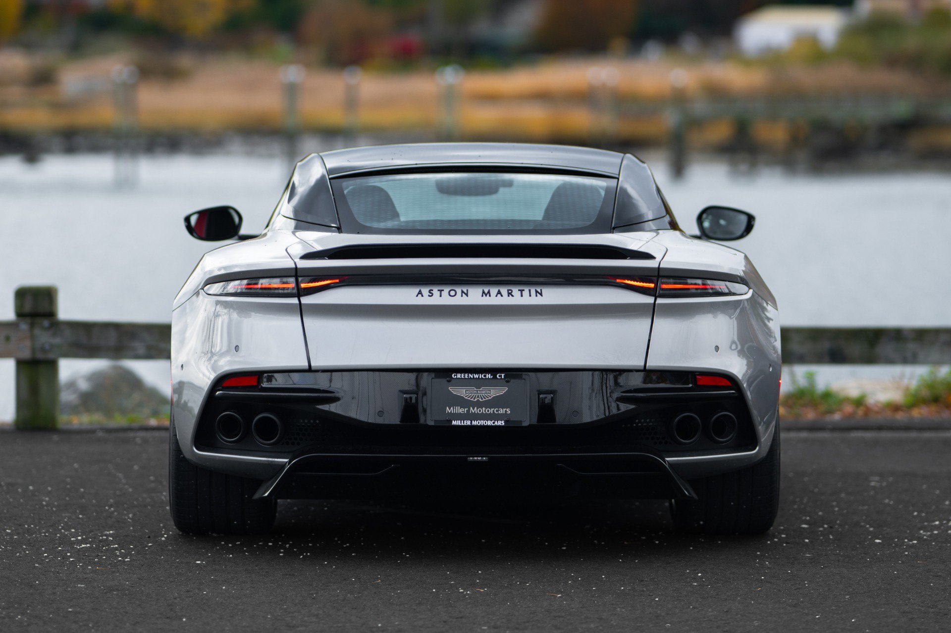 Used 2023 Aston Martin DBS Coupe image 37