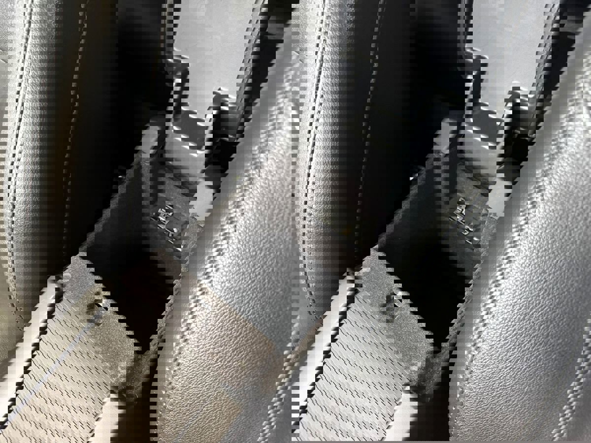 Used 2018 Volvo V60 T5 Cross Country w/ Convenience Package image 35