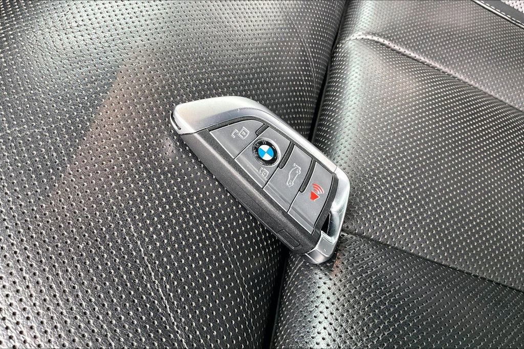 Used 2023 BMW 840i xDrive 840i w/ Comfort Seating Package image 35