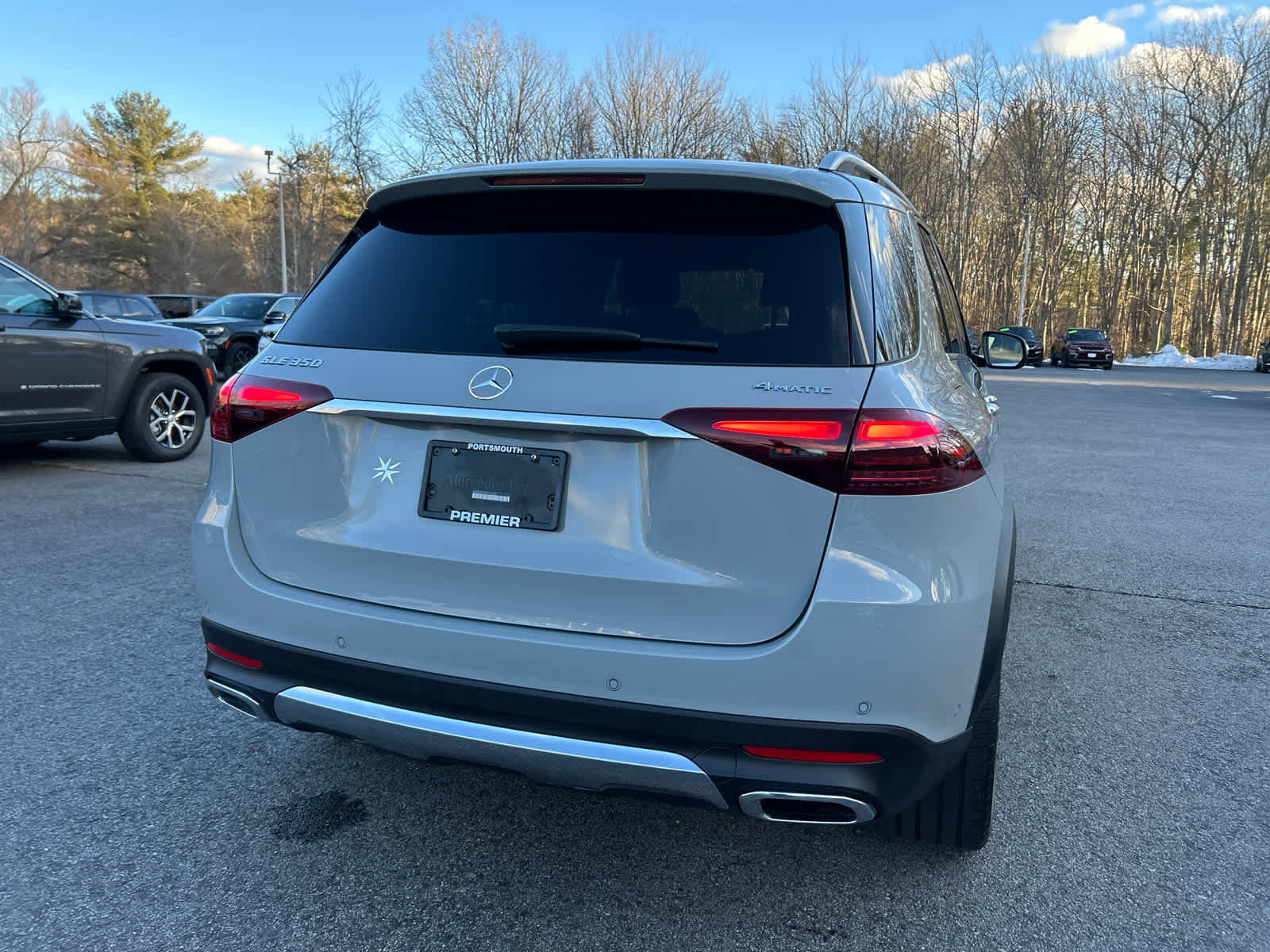 Used 2024 Mercedes-Benz GLE 350 4MATIC image 7
