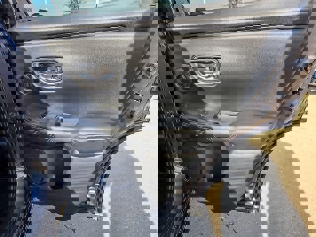 Used 2024 Honda HR-V EX-L image 24