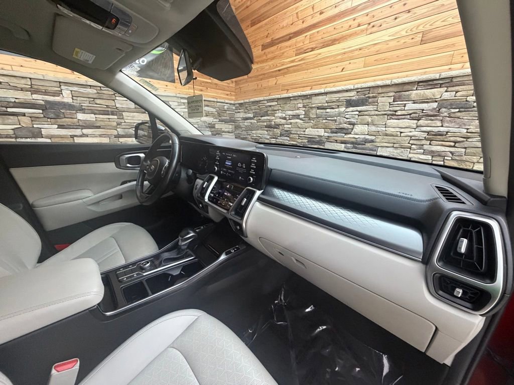 Used 2021 Kia Sorento S image 13