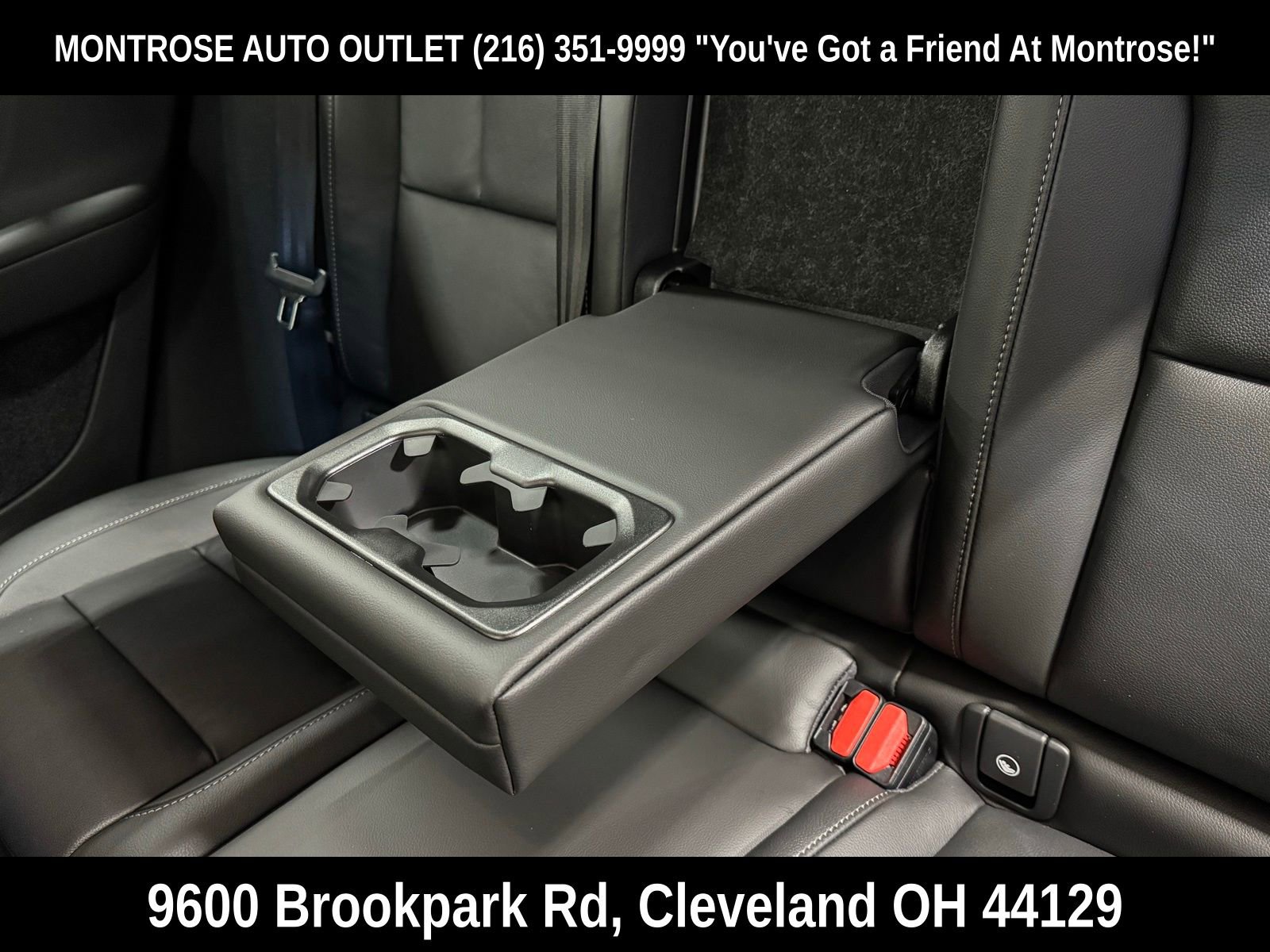 New 2026 Volvo XC40 B5 Core w/ Protection Package Premier image 33