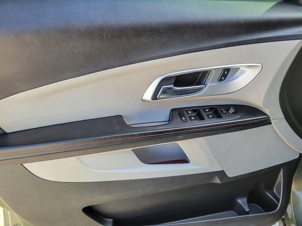 Used 2015 Chevrolet Equinox LT w/ Driver Convenience Package image 16