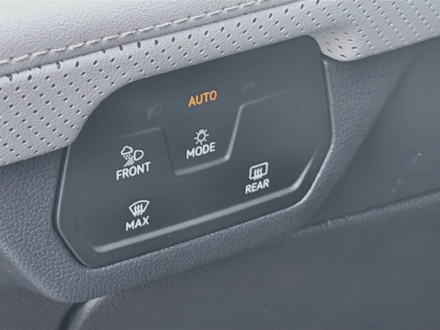 New 2026 Volkswagen Atlas Peak Edition AWD/4WD image 10