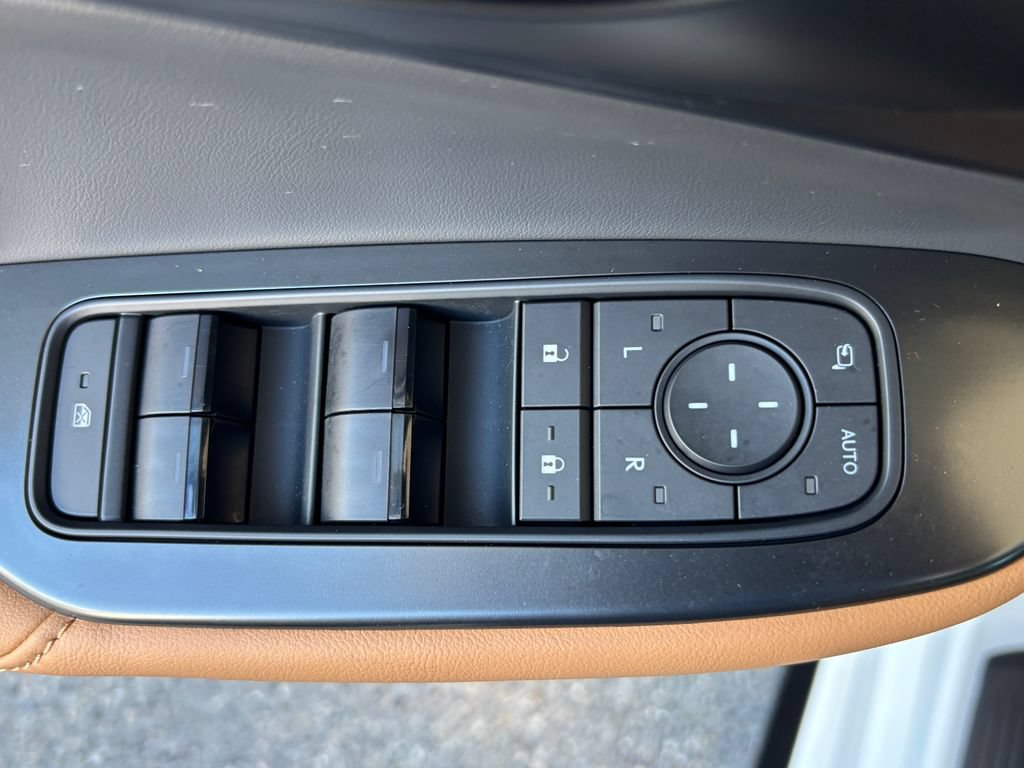 Used 2026 Lexus IS 350 F Sport RWD image 27