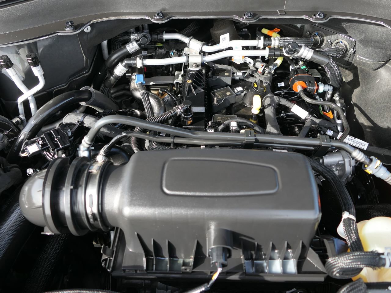 Used 2024 Ford Explorer XLT w/ Equipment Group 202A image 28