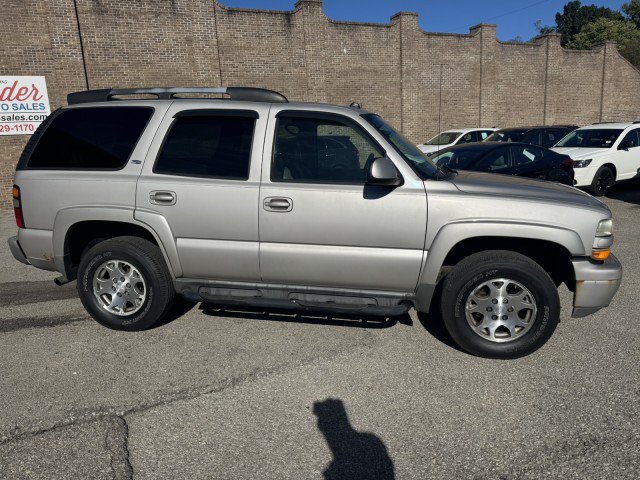 Used 2005 Chevrolet Tahoe Z71 w/ Preferred Equipment Group AWD/4WD image 2