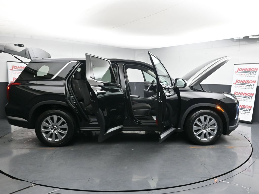 Used 2023 Hyundai Palisade SE w/ Cargo Package image 46