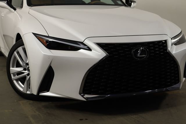 Used 2024 Lexus IS 300 w/ Comfort Package image 42