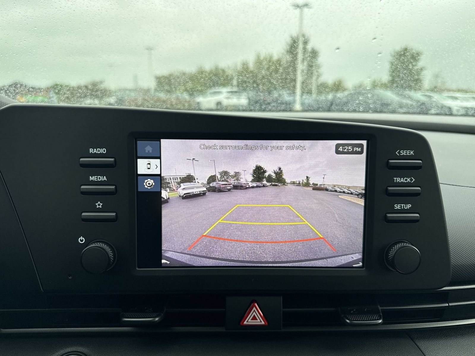New 2026 Hyundai Elantra SEL Sport FWD image 17