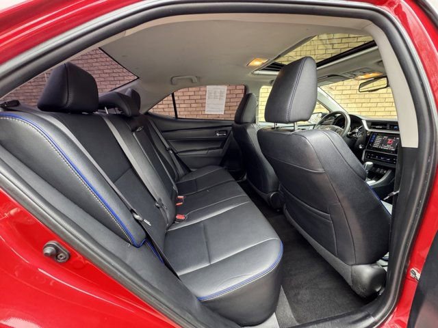 Used 2018 Toyota Corolla XSE image 13