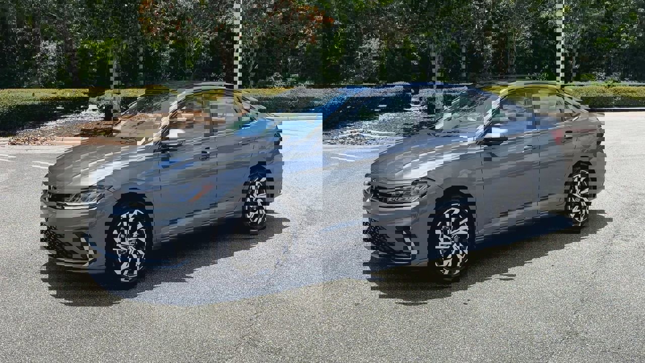 New 2025 Volkswagen Jetta SEL image 4