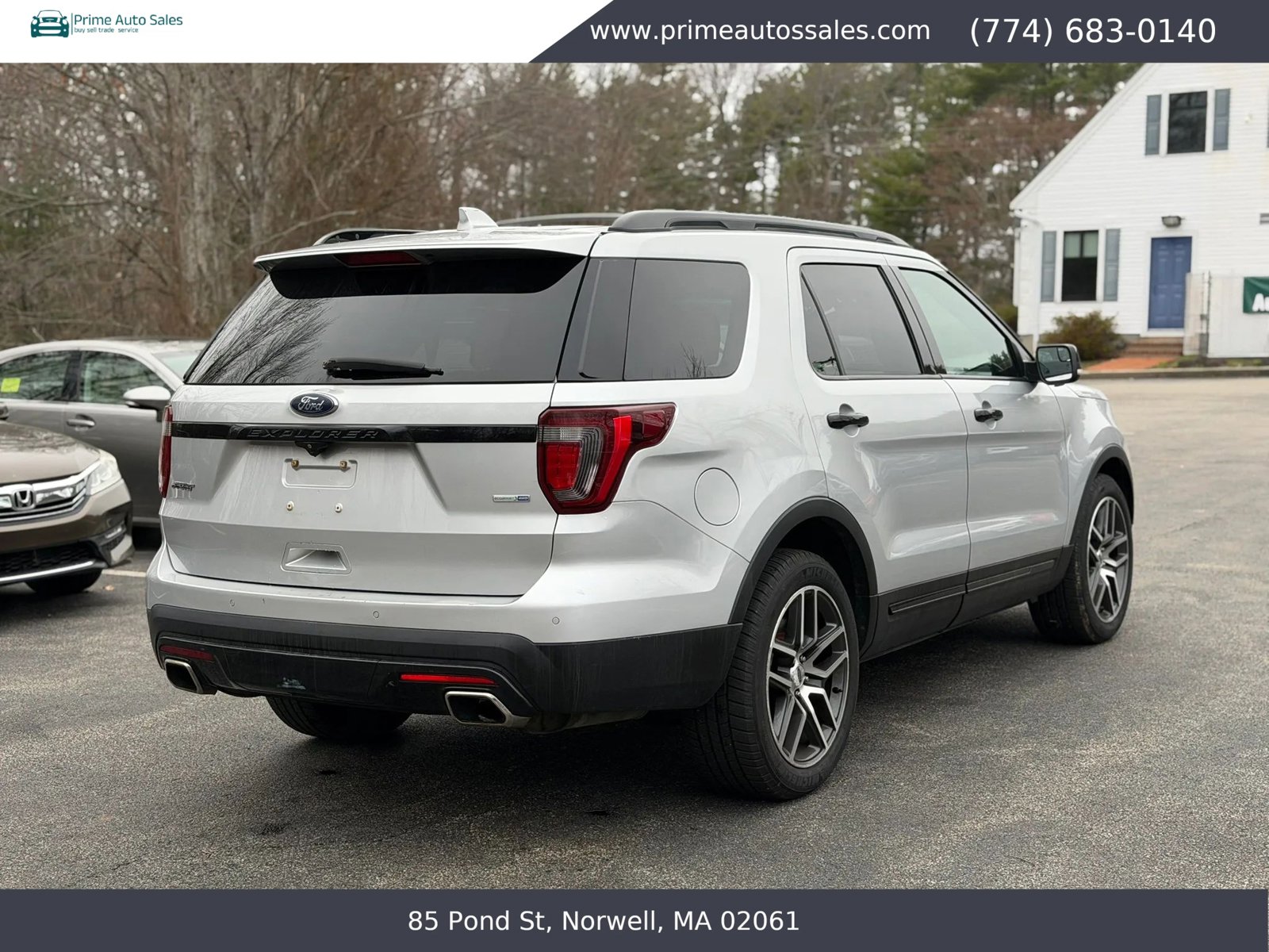 Used 2017 Ford Explorer Sport AWD/4WD image 8