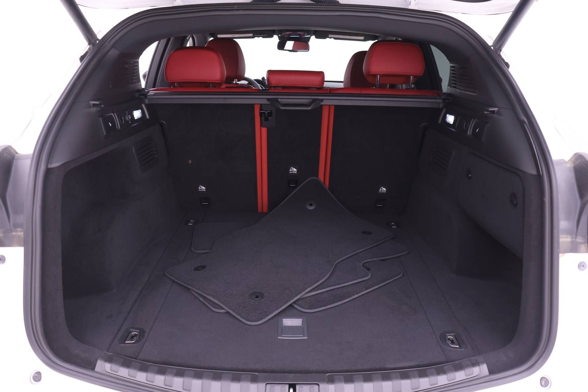Certified 2024 Alfa Romeo Stelvio Veloce AWD/4WD image 18