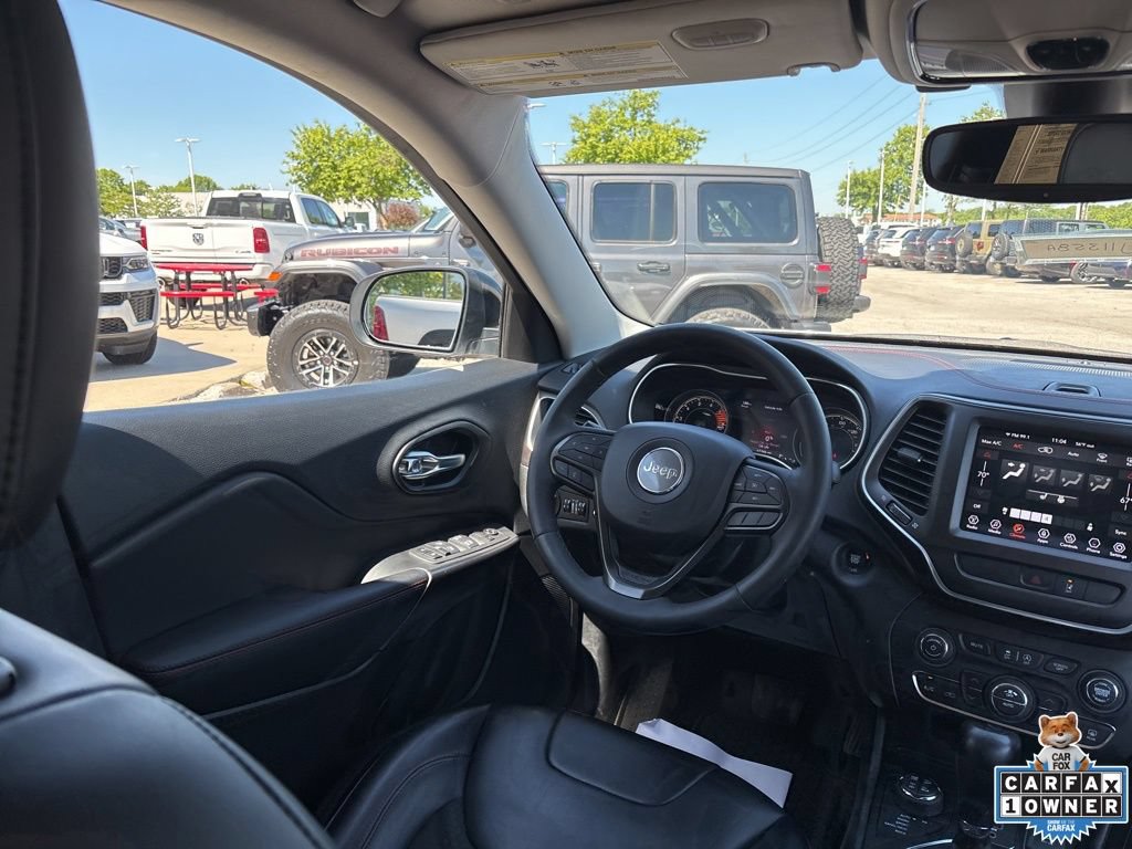Used 2022 Jeep Cherokee Trailhawk w/ Comfort/Convenience Group AWD/4WD image 46