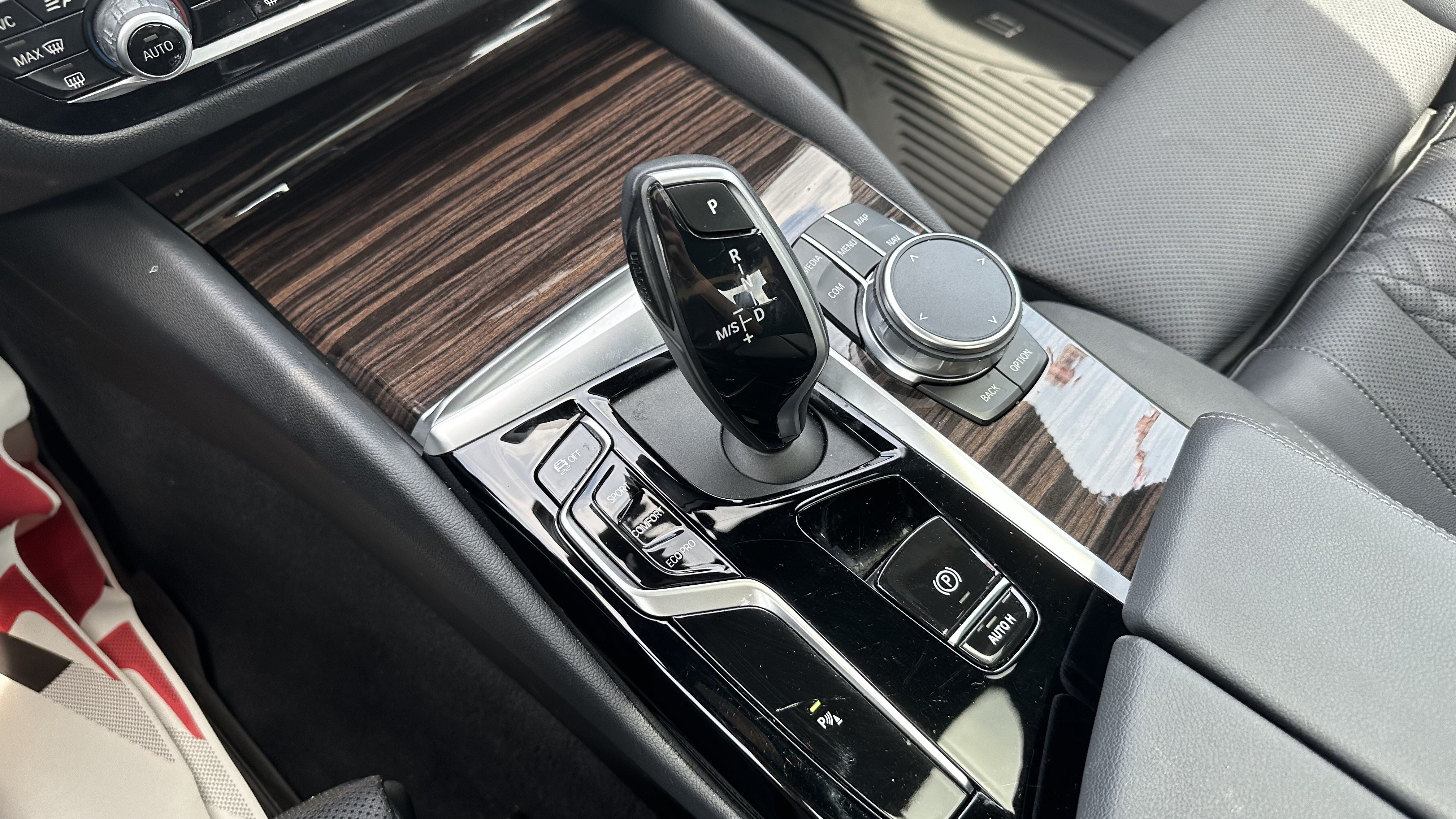 Certified 2023 BMW 530i xDrive w/ Premium Package AWD/4WD image 28