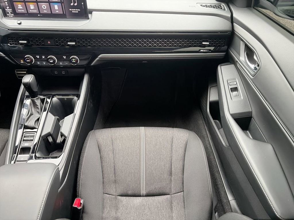 Used 2023 Honda Accord Sport image 12