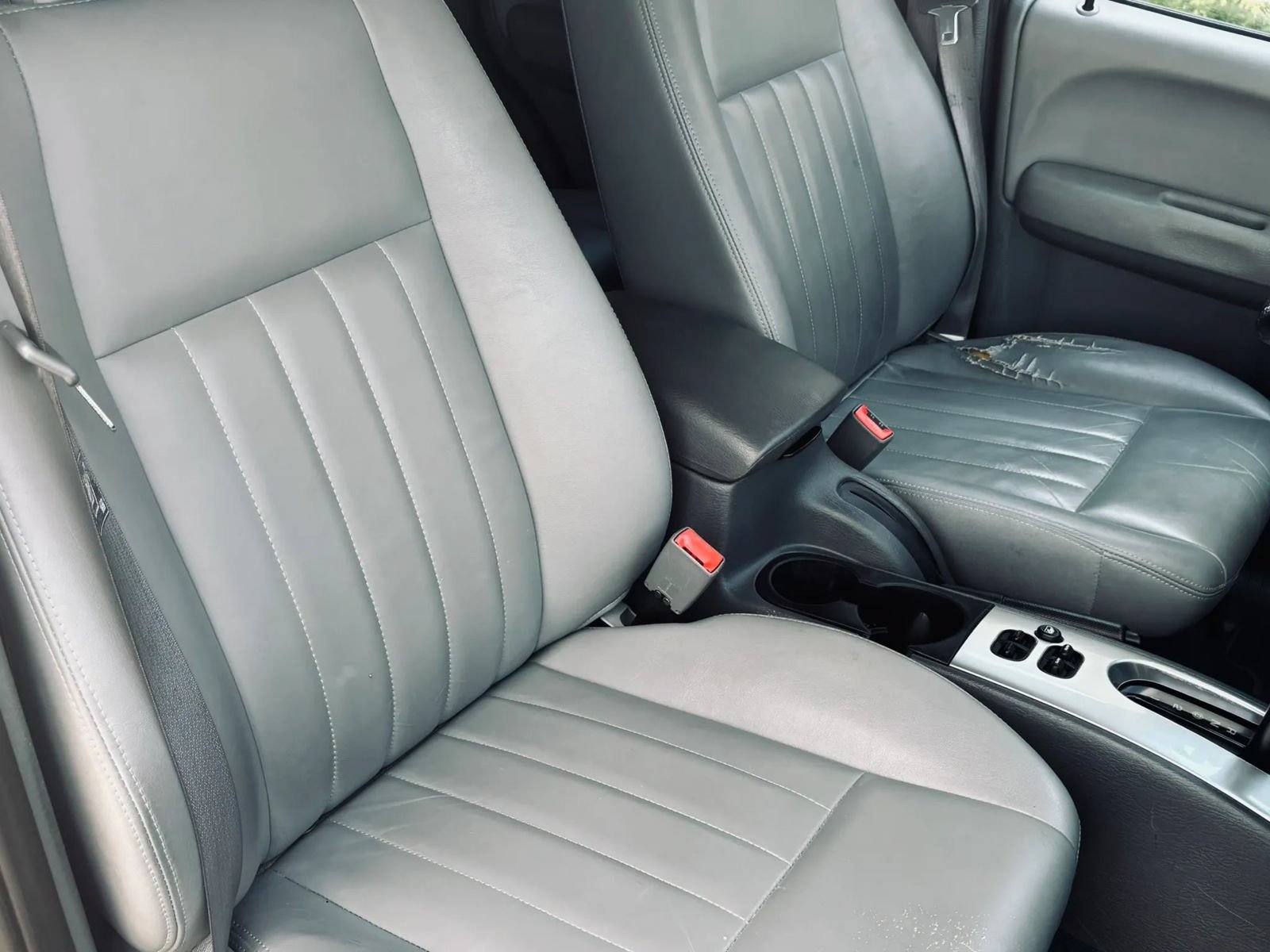 Used 2007 Jeep Liberty Limited AWD/4WD image 15