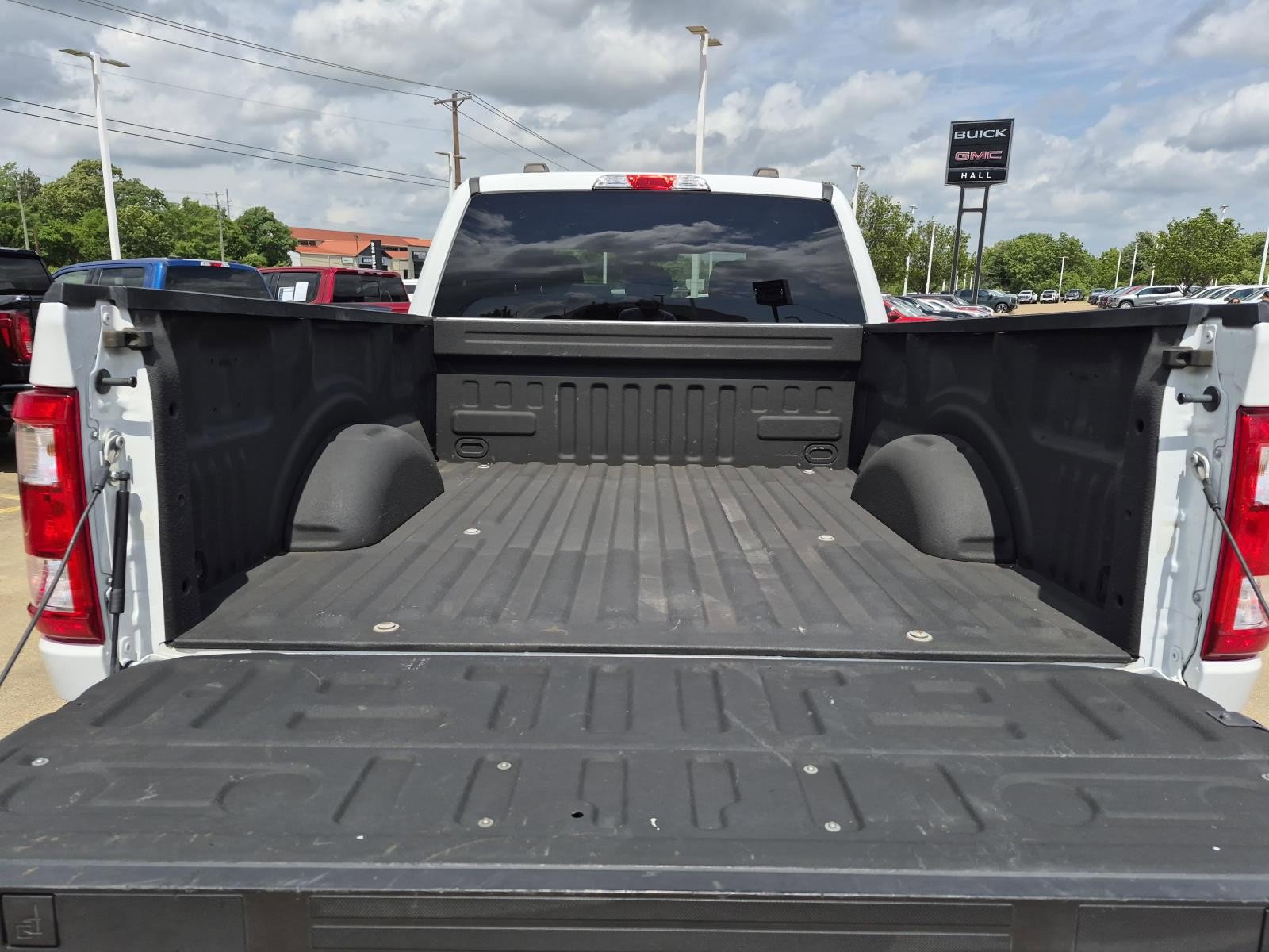 Used 2022 Ford F150 XL w/ STX Appearance Package AWD/4WD image 9