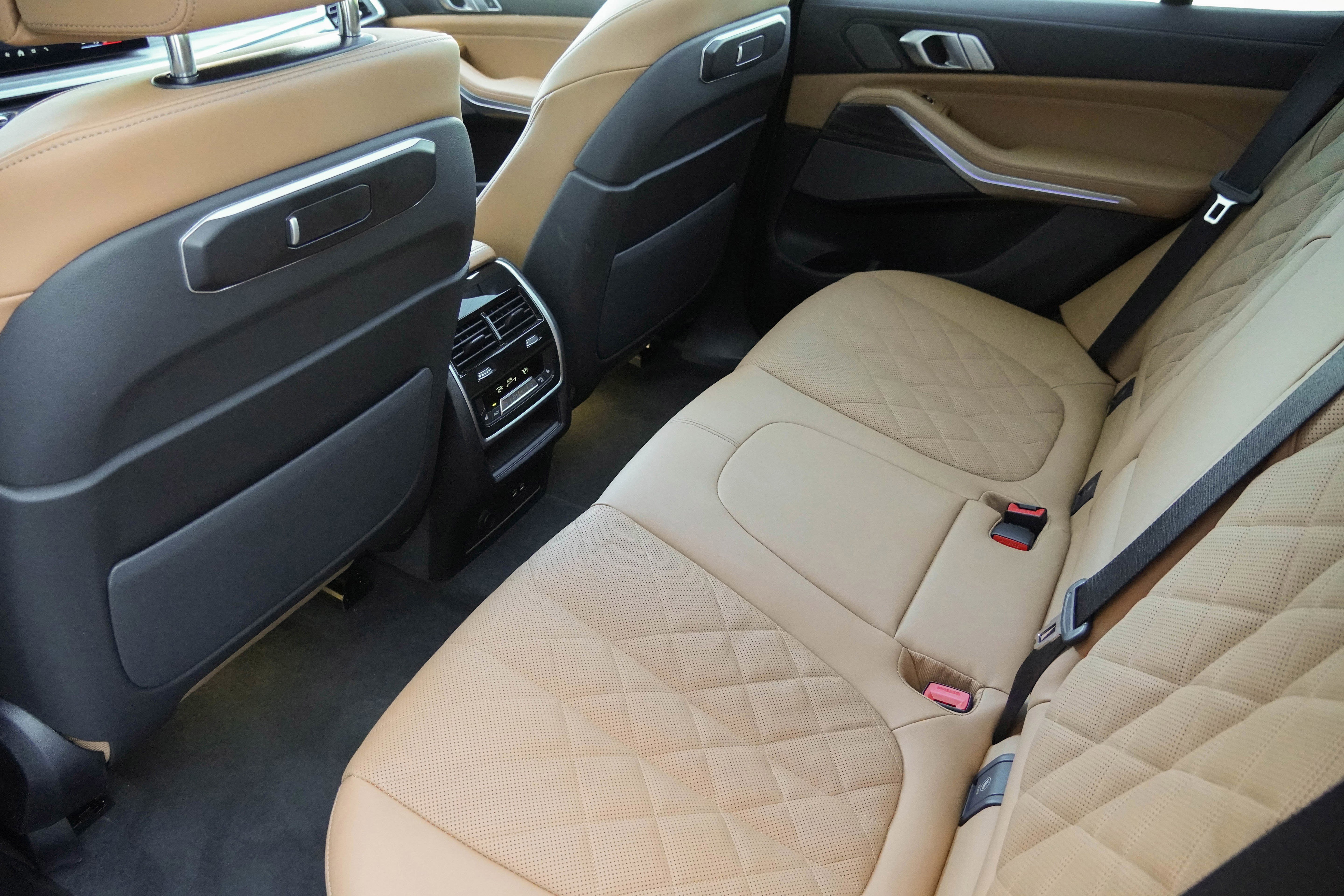 Certified 2025 BMW X5 xDrive40i w/ Climate Comfort Package image 35