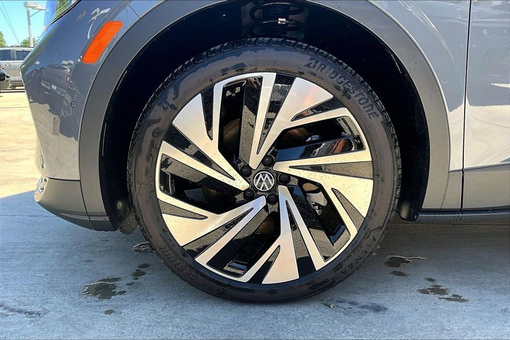 New 2026 Volkswagen ID.4 Pro S Plus AWD/4WD image 8