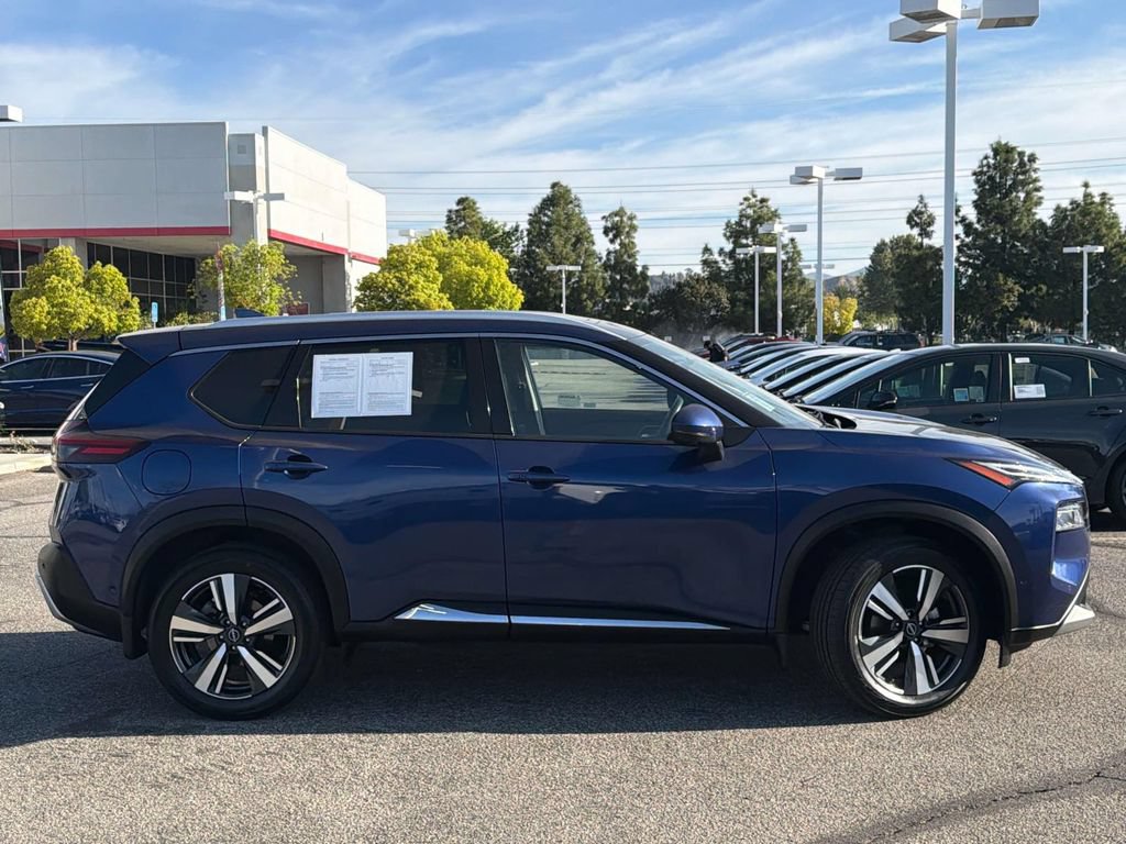 Used 2023 Nissan Rogue Platinum w/ Platinum Premium Package FWD image 3