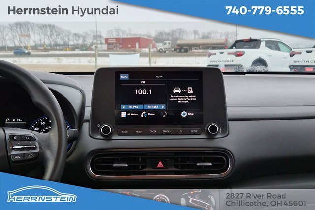 Used 2023 Hyundai Kona SE w/ Cargo Package image 10