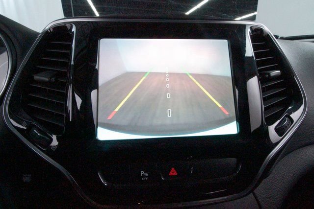 Used 2019 Jeep Cherokee Limited w/ Trailer Tow Group image 17