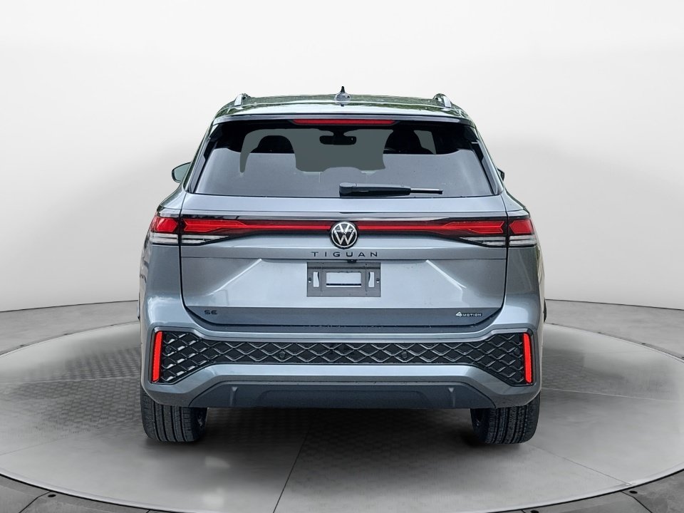 New 2026 Volkswagen Tiguan SE R-Line AWD/4WD image 5