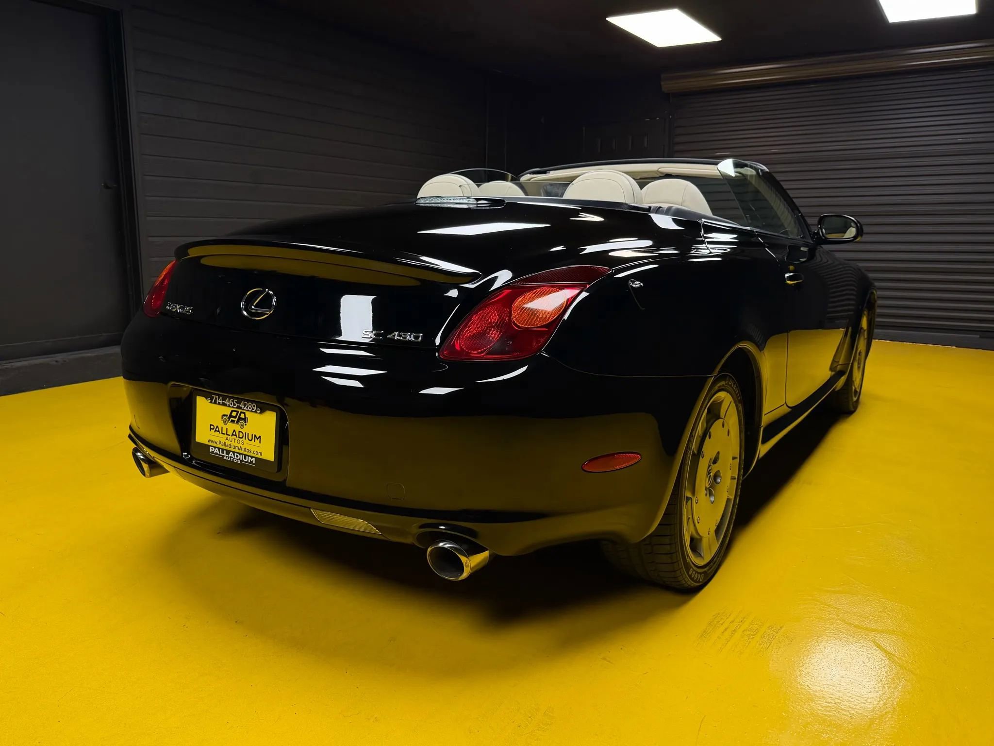 Used 2004 Lexus SC 430 Convertible image 6