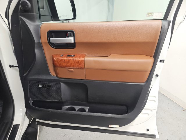 Used 2019 Toyota Sequoia Platinum AWD/4WD image 43