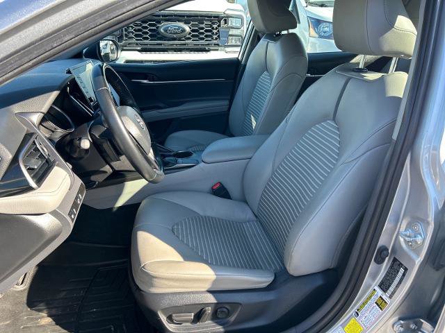 Used 2022 Toyota Camry SE image 9