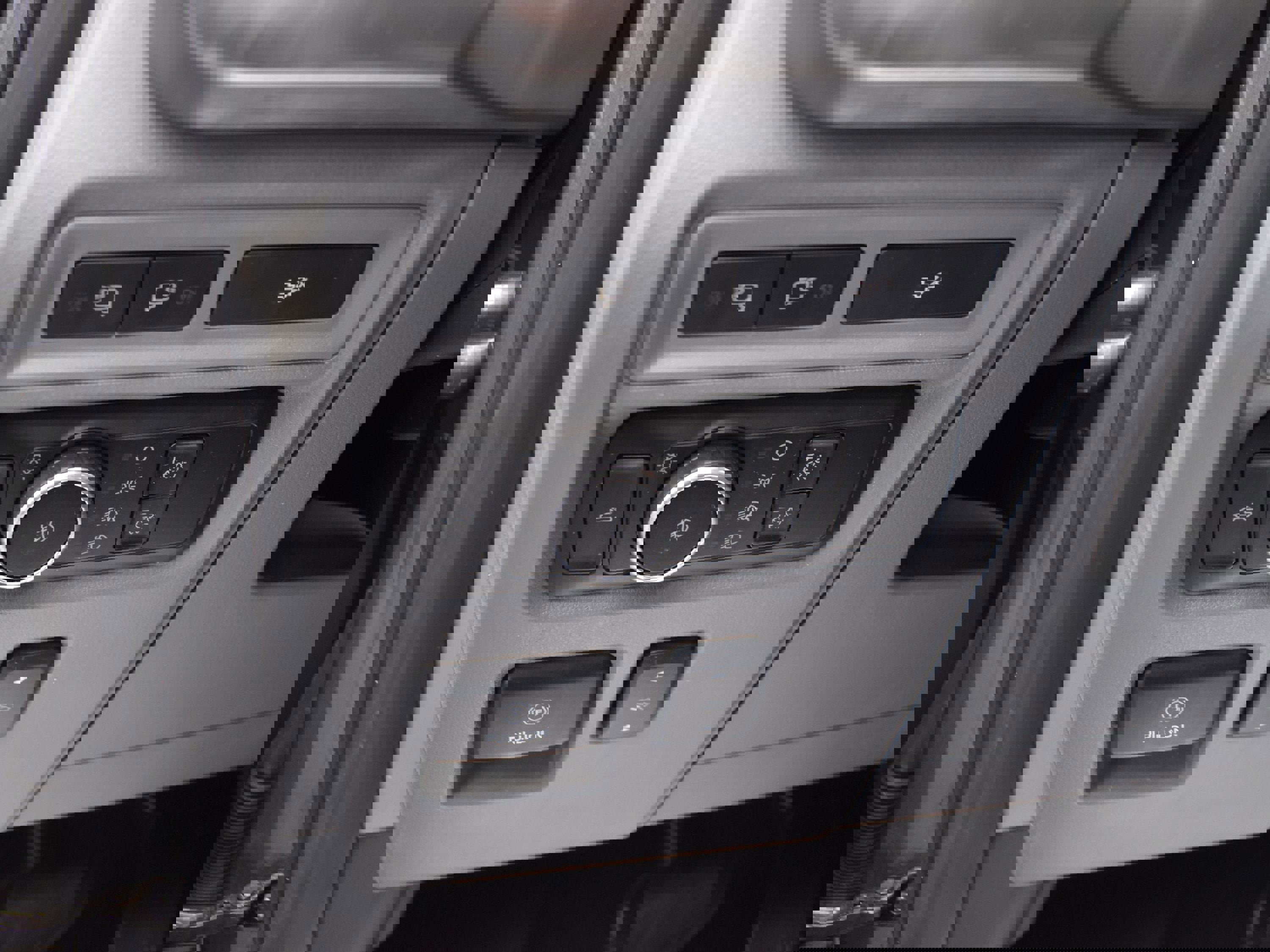 Used 2023 Ford F150 Lariat image 23