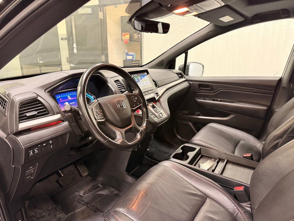 Used 2023 Honda Odyssey Sport image 11