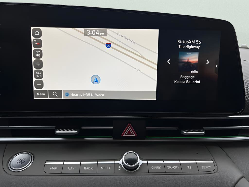 Used 2025 Hyundai Elantra SEL image 30