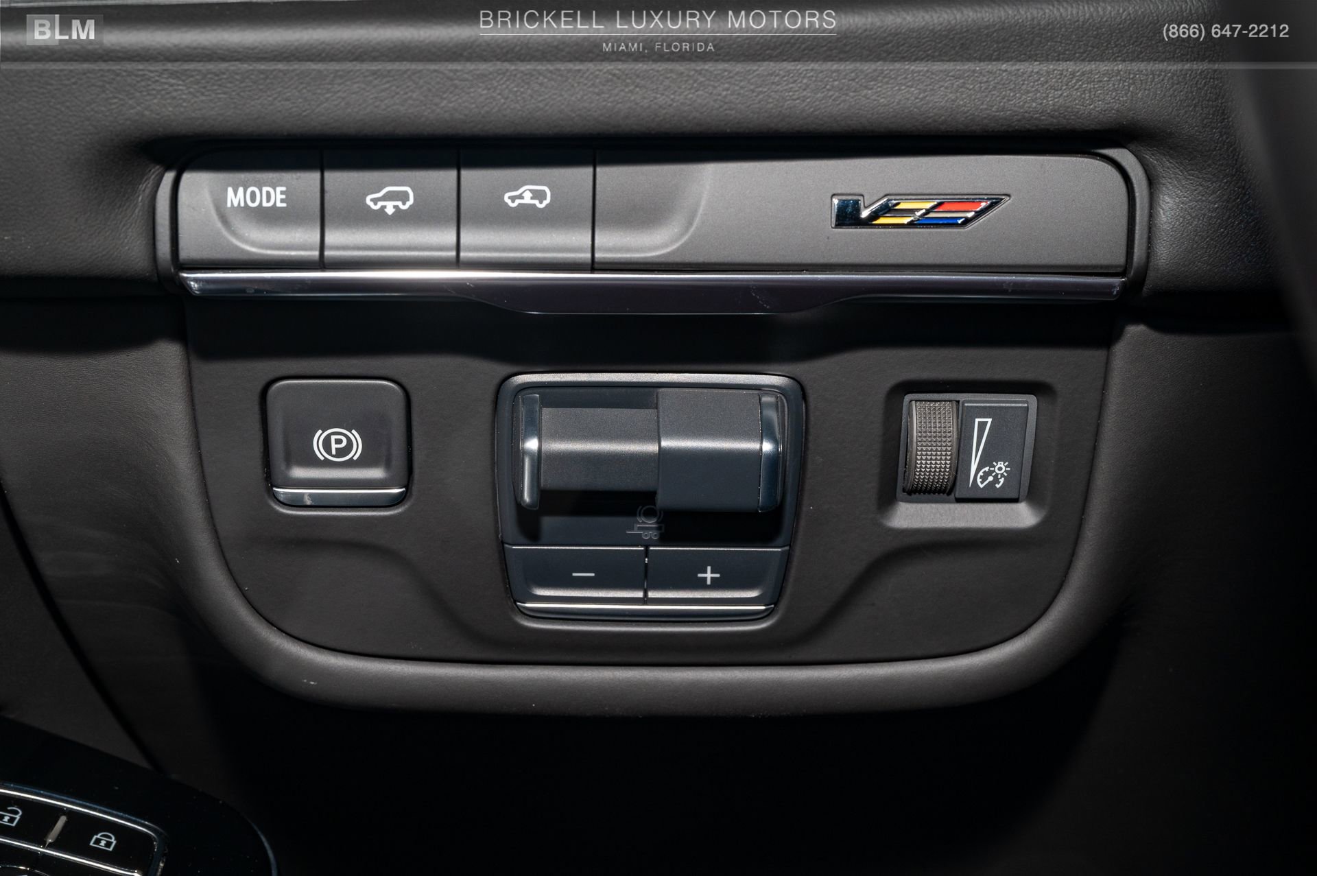 Used 2025 Cadillac Escalade V image 16