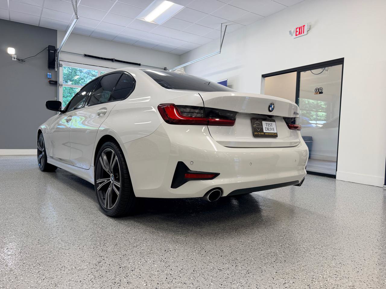 Used 2022 BMW 330i Sedan w/ Convenience Package RWD image 4