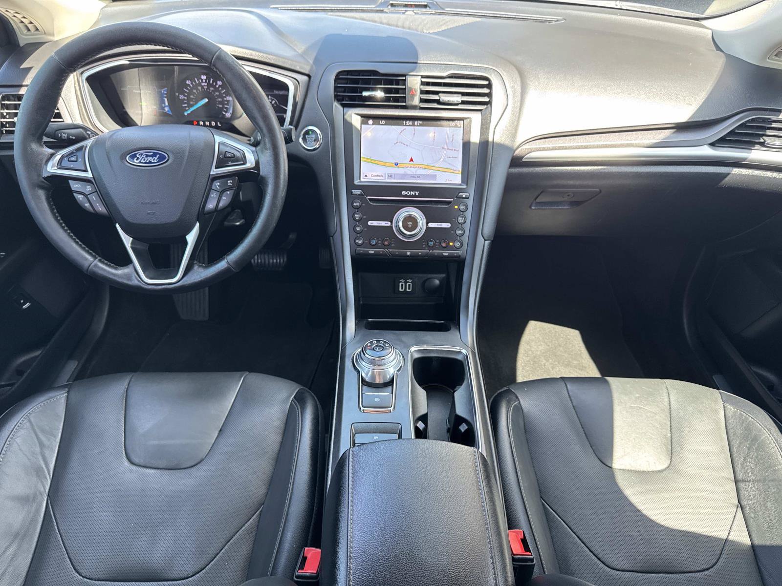 Used 2019 Ford Fusion Energi Titanium FWD image 9