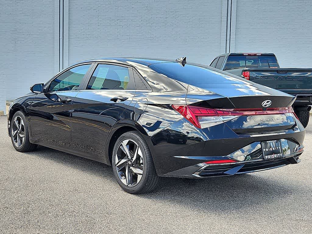 Used 2021 Hyundai Elantra Limited FWD image 6