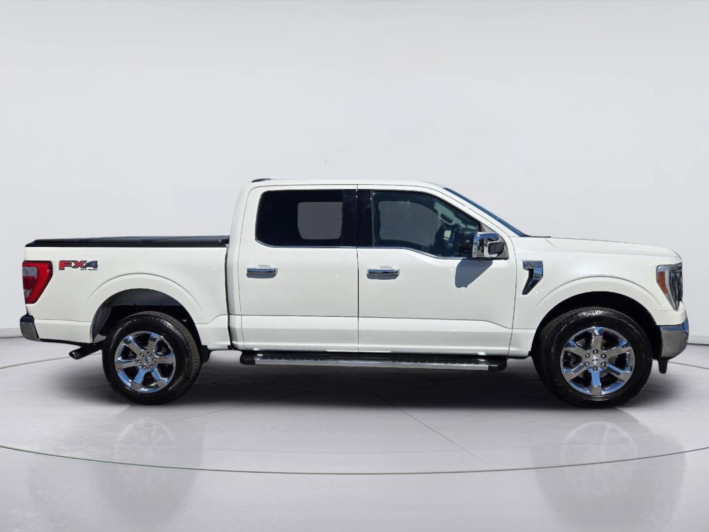Used 2023 Ford F150 Lariat w/ Equipment Group 502A High AWD/4WD image 4