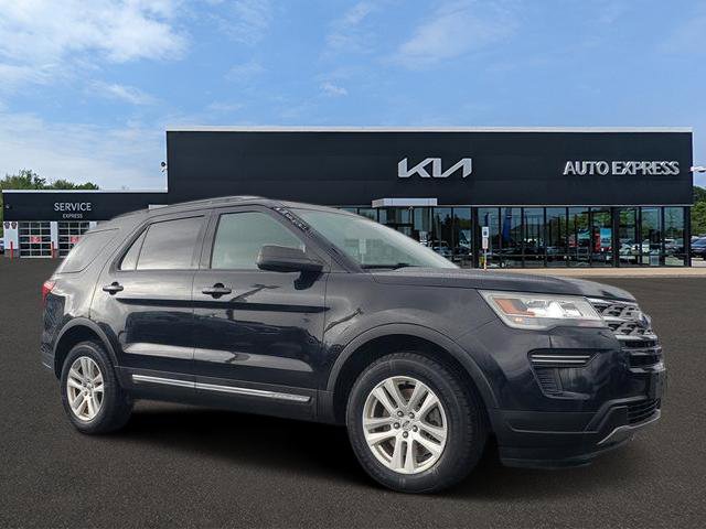 Used 2019 Ford Explorer XLT image 1