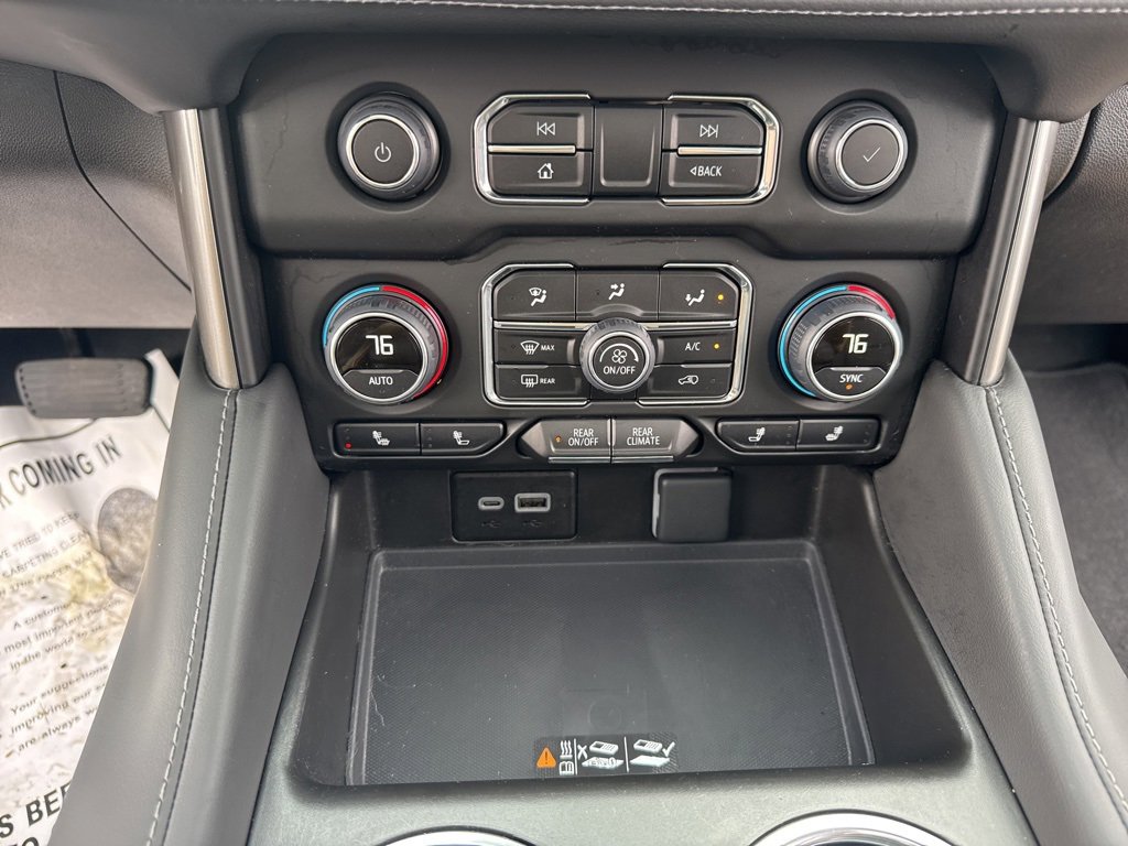 Used 2023 Chevrolet Tahoe Z71 w/ Luxury Package image 14