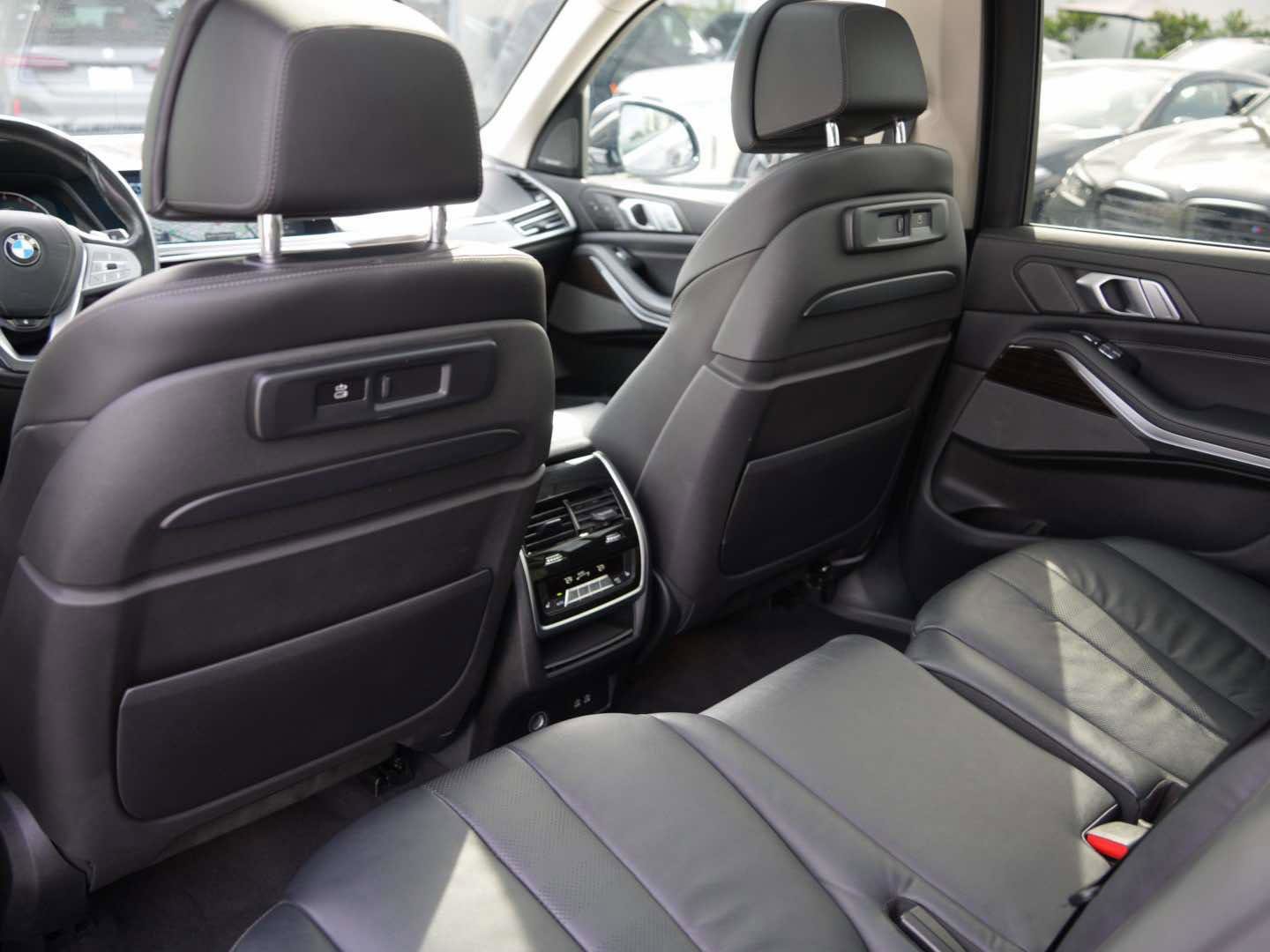 Used 2019 BMW X7 xDrive40i w/ Premium Package image 10