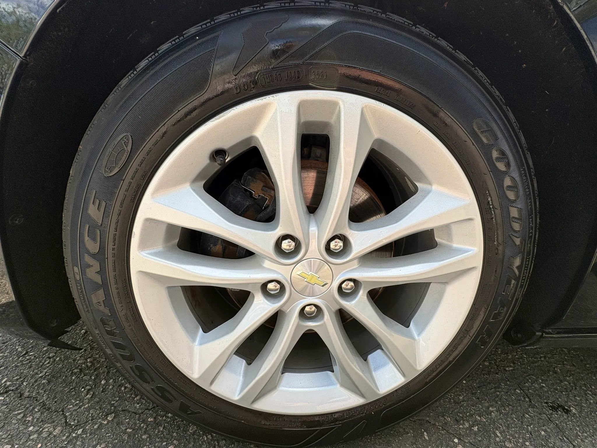 Used 2017 Chevrolet Malibu LT w/ Leather Package image 45