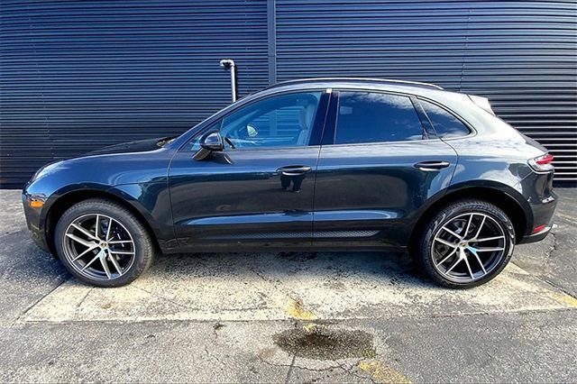 Certified 2026 Porsche Macan AWD/4WD image 2